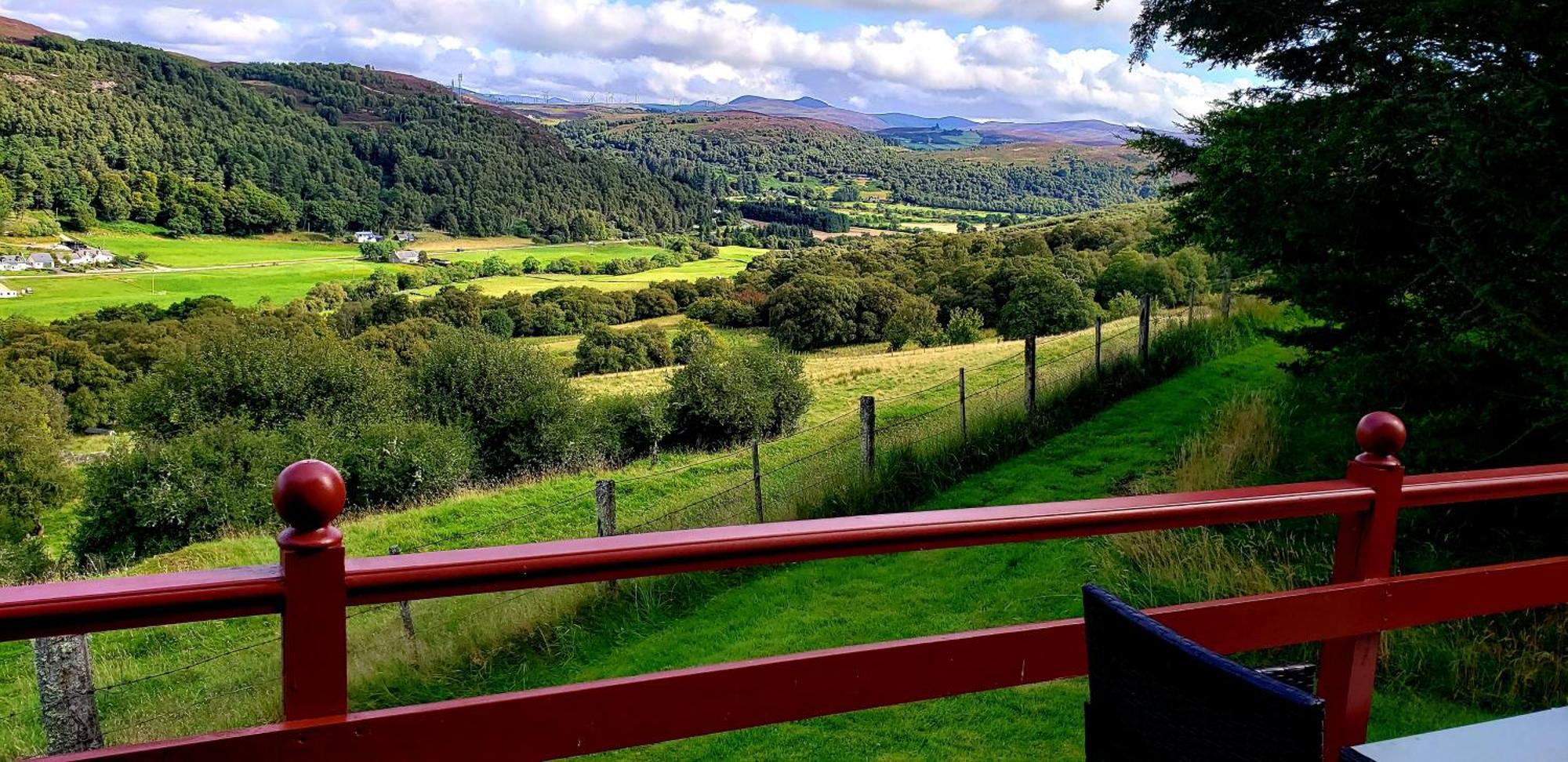 Highland Glen Lodges Rogart Exterior foto